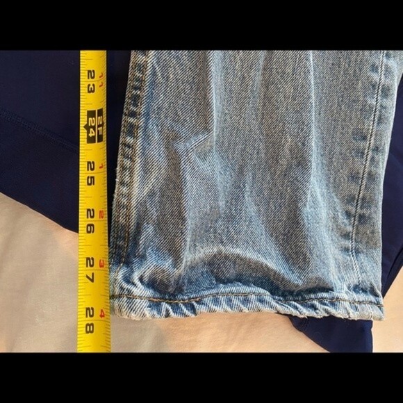 LEVIS 505 Classic Jeans 38 Waist - Inseam Measures 28" Thrashed Classic - Picture 8 of 16